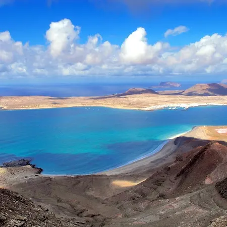 & Balcony 3d 公寓 *